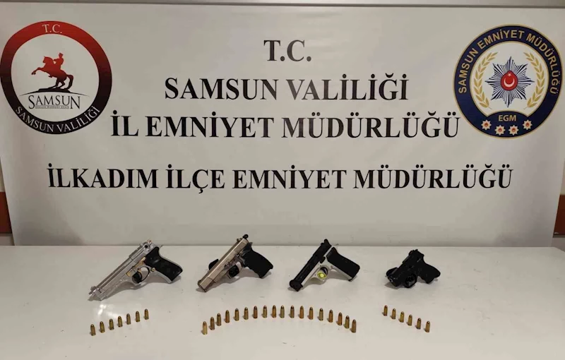 Samsun’da 2 kişi ruhsatsız silahlarla yakalandı
