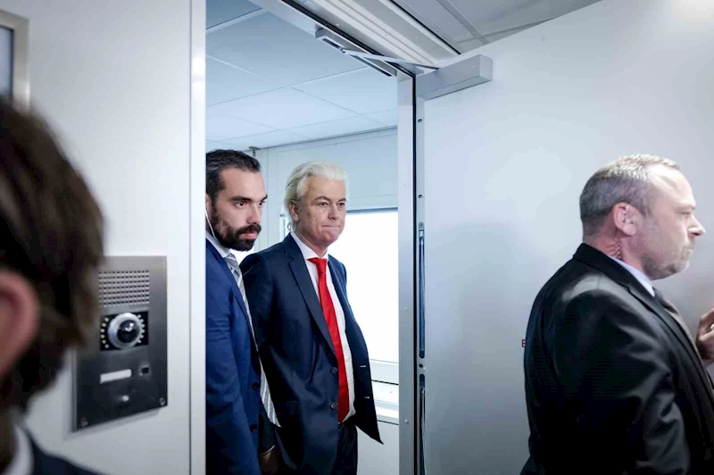 Hollanda’da hükümet krizi: Aşırı sağcı lider Wilders koalisyondan çekiliyor
