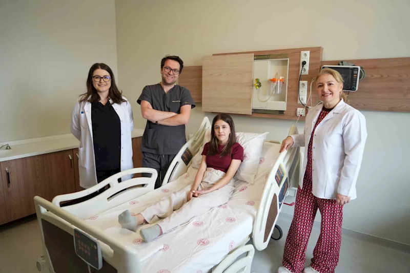 Kesilmek üzere olan bacak doktorların dikkatli müdahalesiyle kurtarıldı
