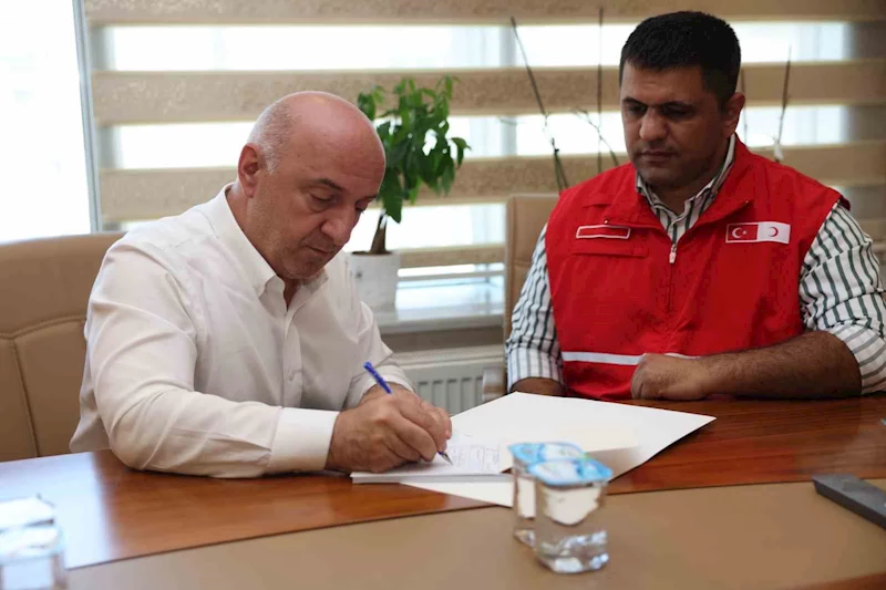 Başkan Bıyık, Gazze için kurban bağışında bulundu
