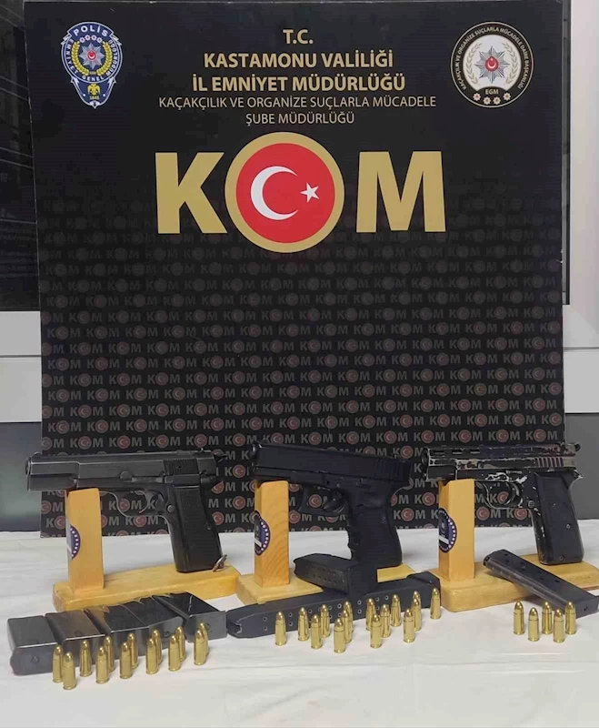 Kastamonu’da kaçak silah operasyonu: 4 gözaltı
