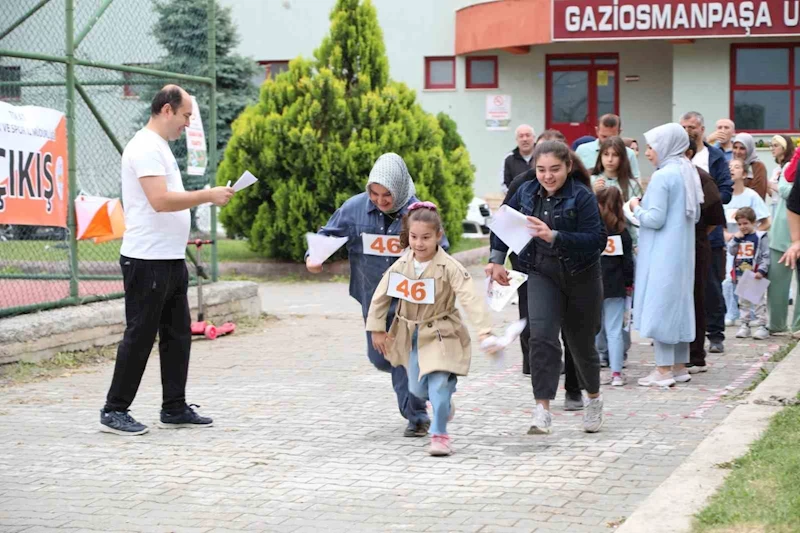 Aileler TOGÜ kampüsünde eğlenerek spor yaptı
