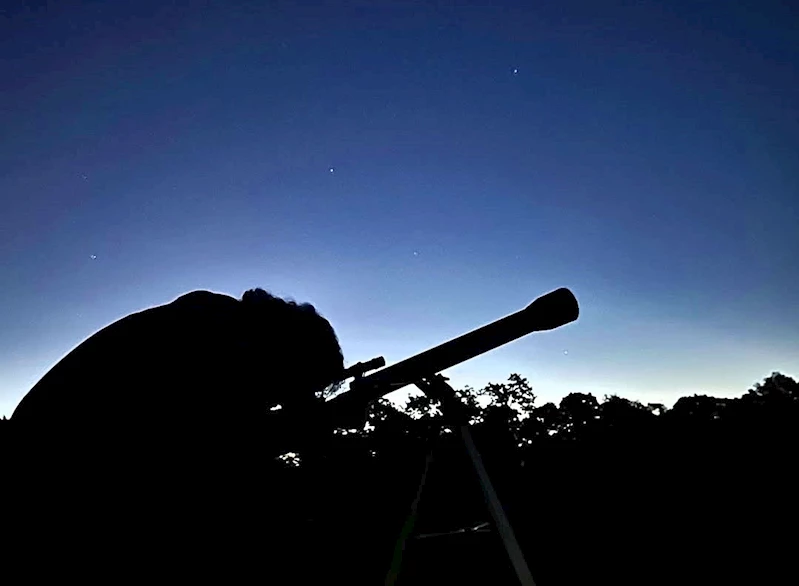 Nadir gerçekleşen meteor yağmurunu gözlemlediler
