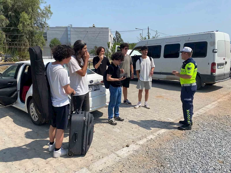 Aydın jandarmasından bayram öncesi trafik bilgilendirmesi
