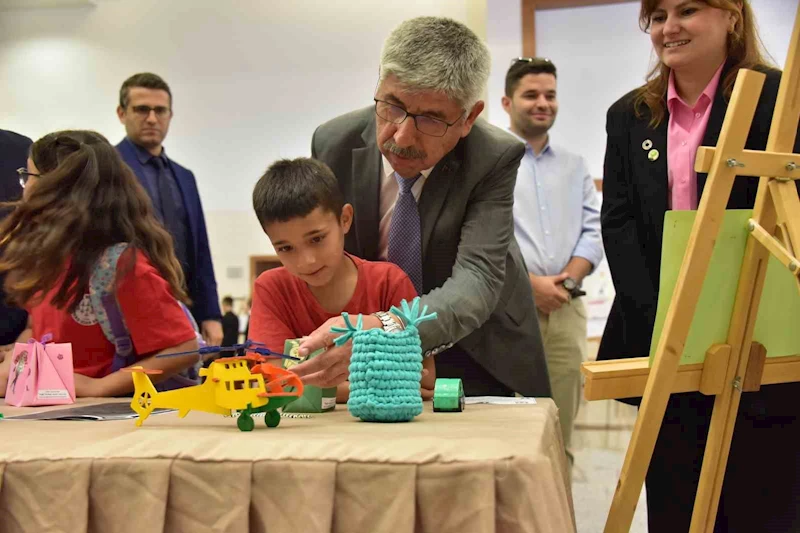 MSKÜ’de sosyal sorumluluk projesi: ’Sürdürülebilirliğe merhaba de’ sergisi açıldı

