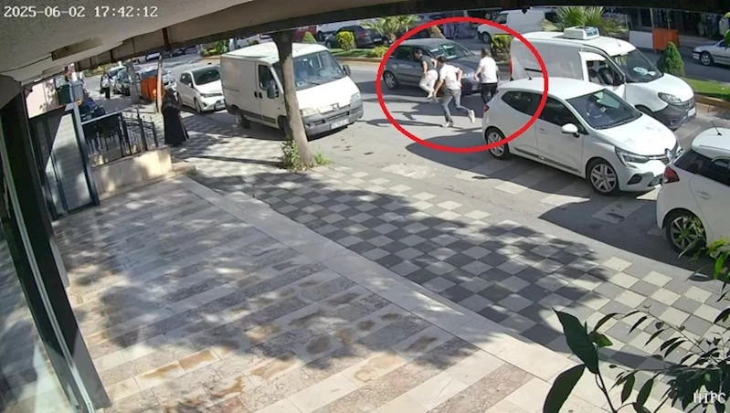 Yol vermeyen 3 maganda anne ile oğluna saldırdı, 5 yaşındaki çocuklar da yaralandı
