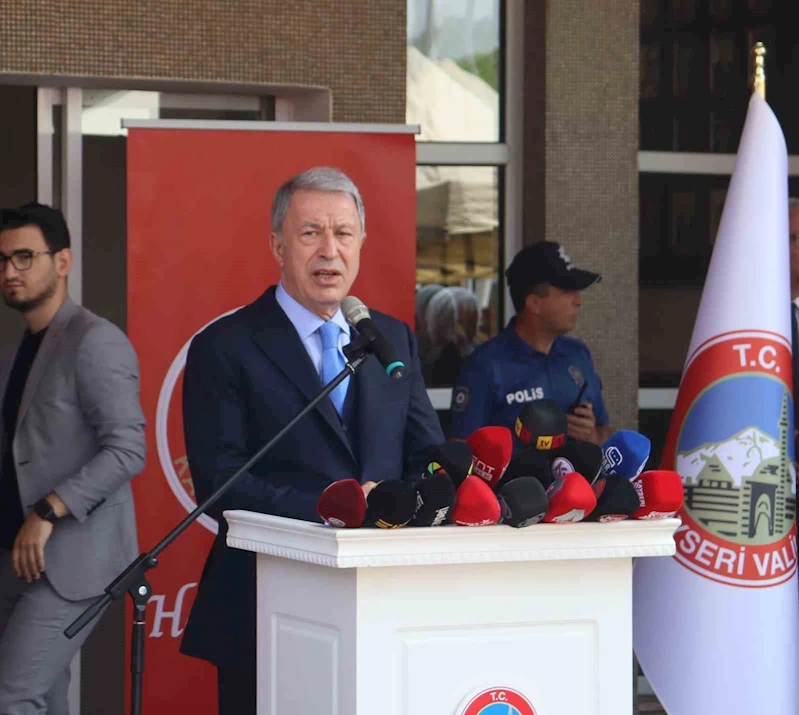 Hulusi Akar: 