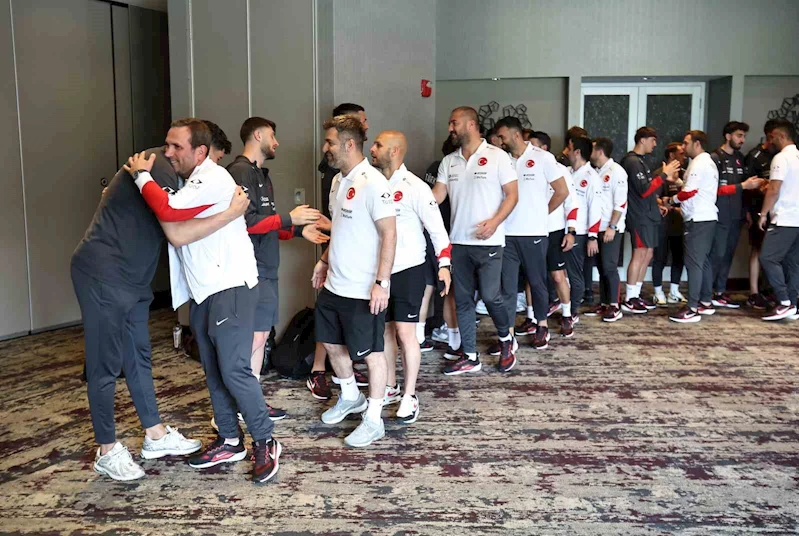 A Milli Takım’da bayramlaşma töreni yapıldı
