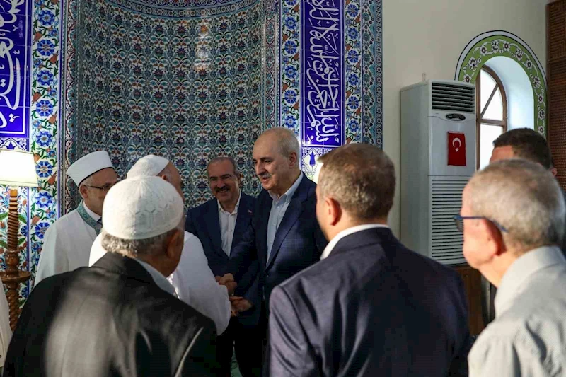TBMM Başkanı Kurtulmuş, bayram namazını Çanakkale’de kıldı
