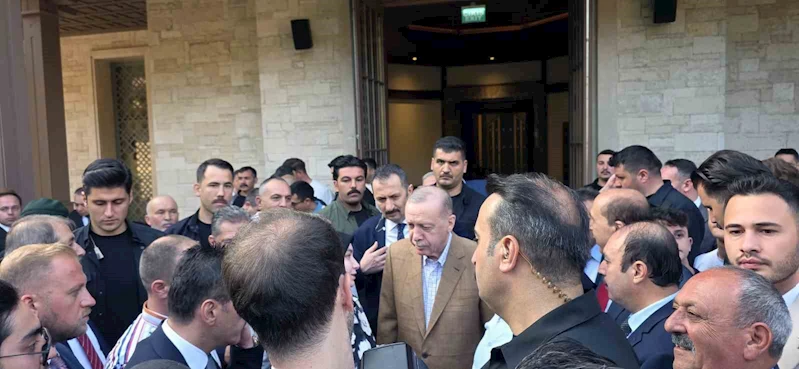 Cumhurbaşkanı Erdoğan Bayram namazını Marmaris Okluk Millet Camii’nde kıldı
