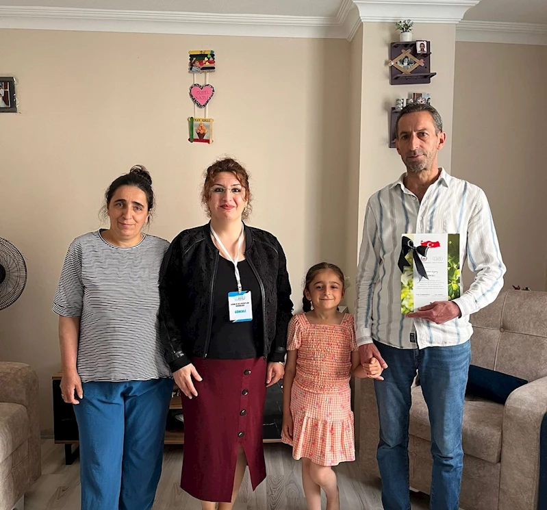 Esenyurt Belediyesi’nden bayramda anlamlı ziyaret, şehit aileleri ve çocuklar unutulmadı
