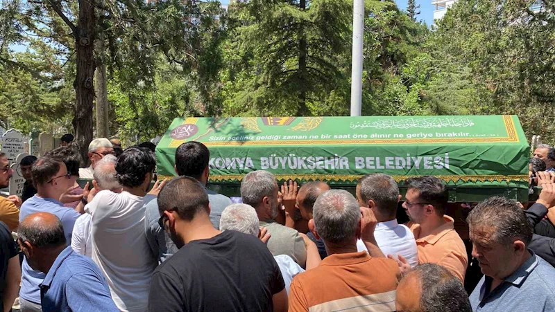Otomobilin çarptığı motokurye son yolculuğuna uğurlandı
