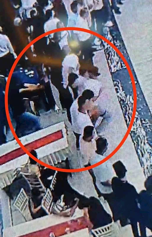 Düğün salonundaki saldırı güvenlik kameralarına yansıdı
