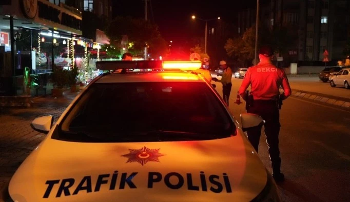 Isparta’da kurallara uymadığı tespit edilen 2 araca cezai işlem
