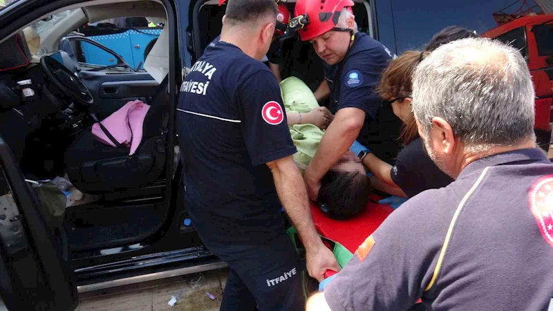 Irak’tan tatile gelen aileye kaza şoku: 3 yaralı
