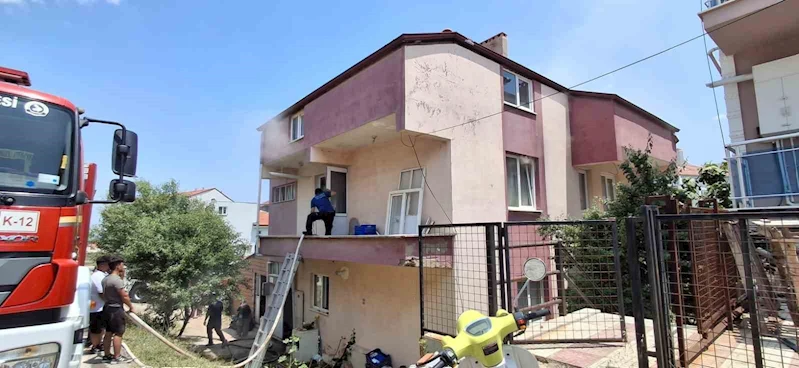 Bayram günü evleri yandı
