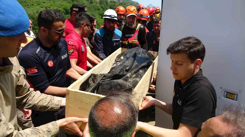 Selde kaybolan şahsın cansız bedeni 6. günde bulundu
