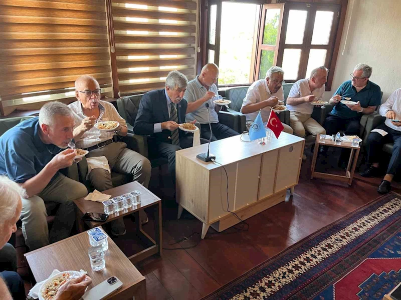 Eskişehir Türk Ocağı’nda coşkulu bayram kutlaması
