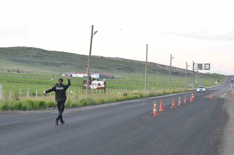 Kars’ta asayiş ve trafik uygulamaları sıklaştırıldı

