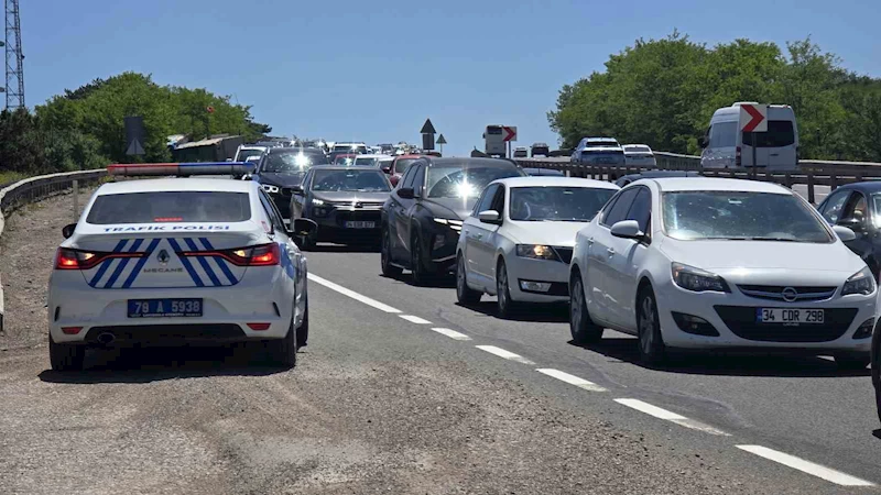 Kemikli Rampaları’nda tatil dönüşü yoğunluğu başladı
