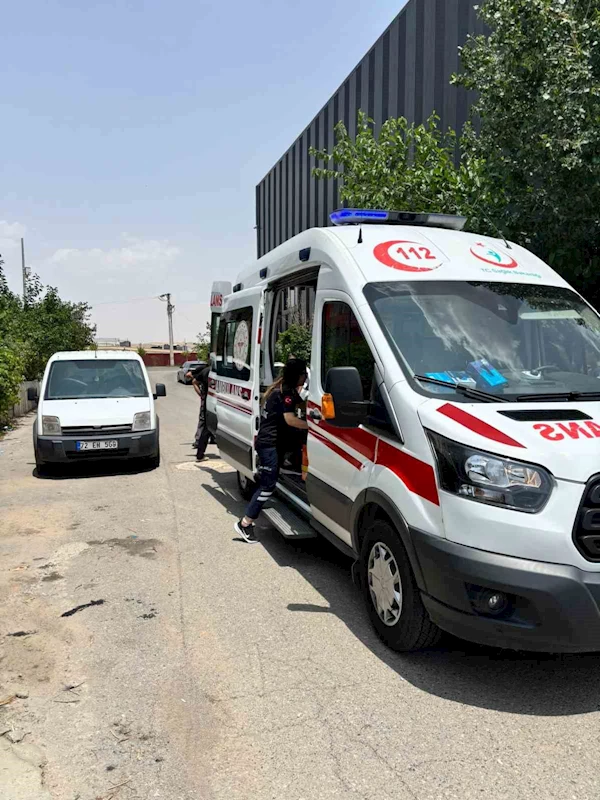 Batman’da bıçaklı saldırıda 21 yaşındaki genç yaralandı
