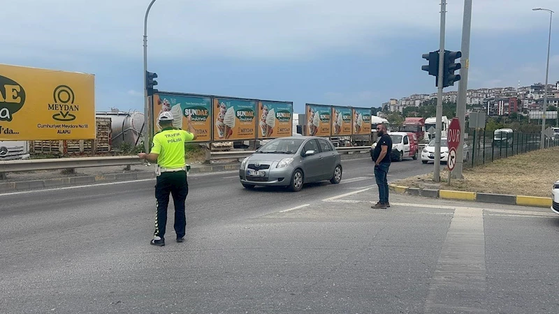Tatil bitti, bayram dönüşü kilometrelerce kuyruk oluştu
