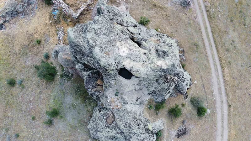 Efsanelere konu olan Gelin Kayası havadan görüntülendi
