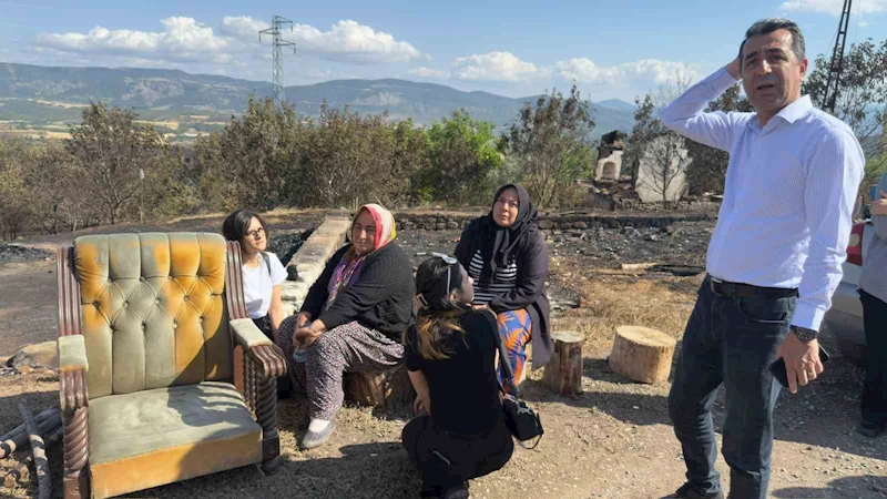 CHP Genel Başkan Yardımcı Erhan Adem, yangın bölgesine geldi
