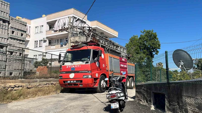 Alanya’da 4 katlı binada yangın
