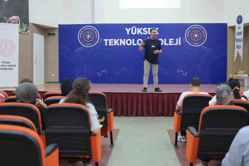 Yüksek Teknoloji Koleji koordinatörü Dr. Başaran, yapay zeka eğitiminin müfredata eklenmesini değerlendirdi
