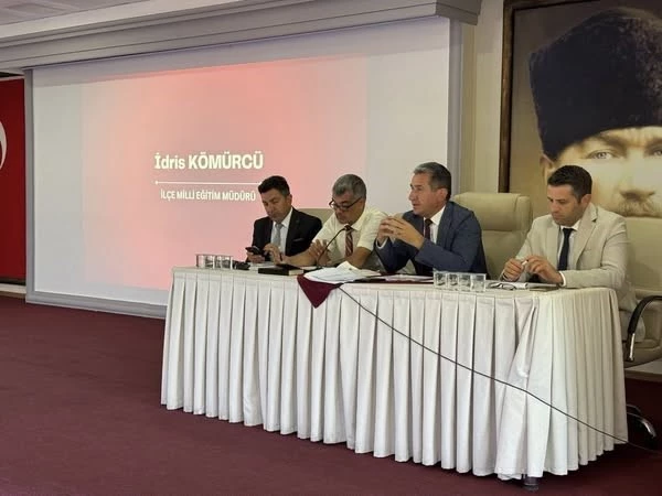 2024-2025 eğitim öğretim yılı dönem sonu müdürler kurulu toplantısı gerçekleştirildi
