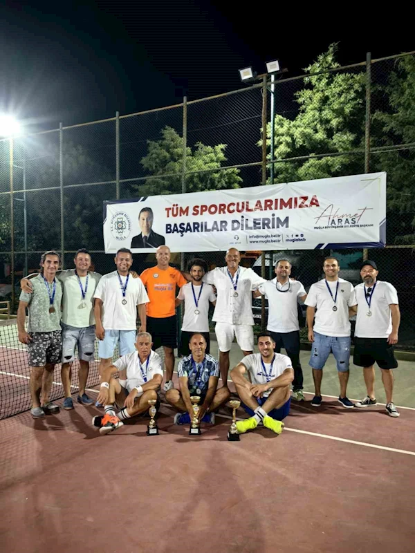 Babalar Günü’nde Tenis turnuvası sona erdi
