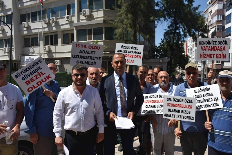 İzmir’de kentsel dönüşüm mağdurları isyan etti: 