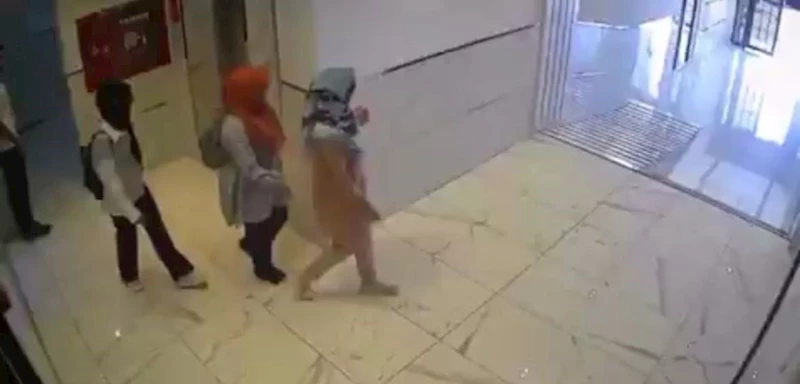 Hırsızlıklarını türbanla kamufle ettiler
