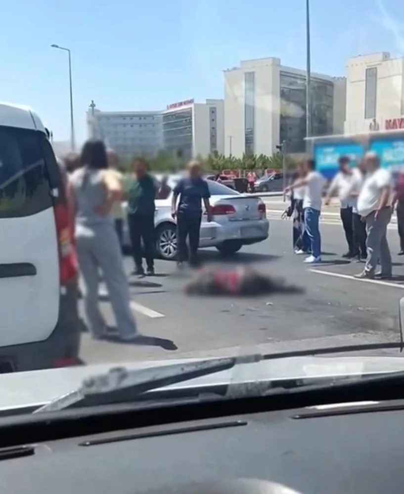 TIR, yayaya çarptı: 1 ölü