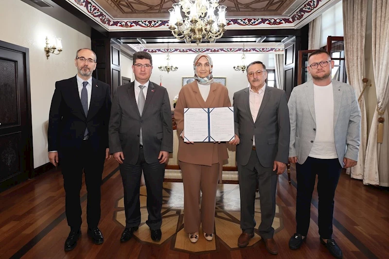 Afyonkarahisar Devlet Hastanesi’ne ’Tüp Bebek Merkezi’ müjdesi
