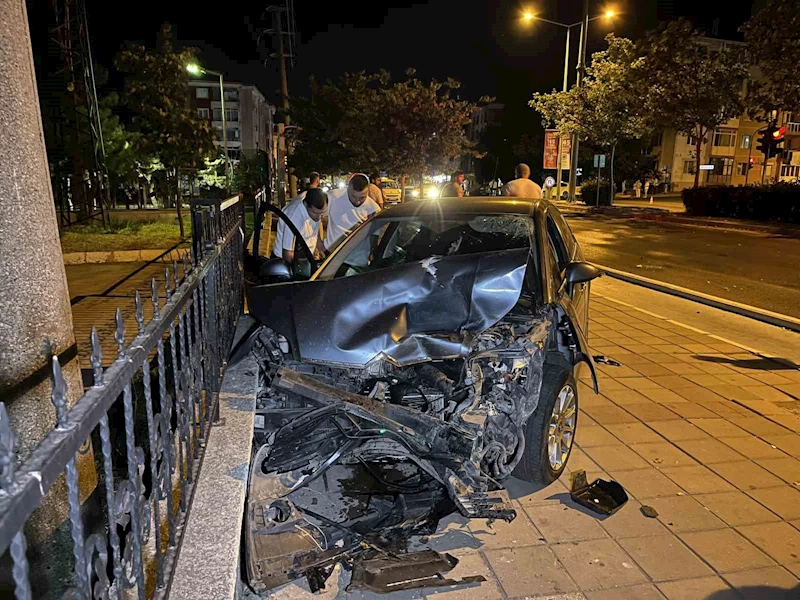 Çorlu’da trafik kazası: 1’i ağır 3 yaralı

