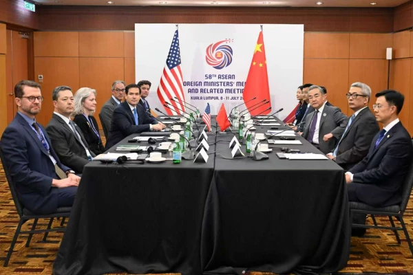 ABD Dışişleri Bakanı Rubio ile Çinli mevkidaşı Wang Yi’den ilk yüz yüze görüşme
