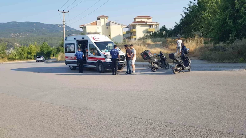 Karabük’te motosiklet devrildi: 2 yaralı
