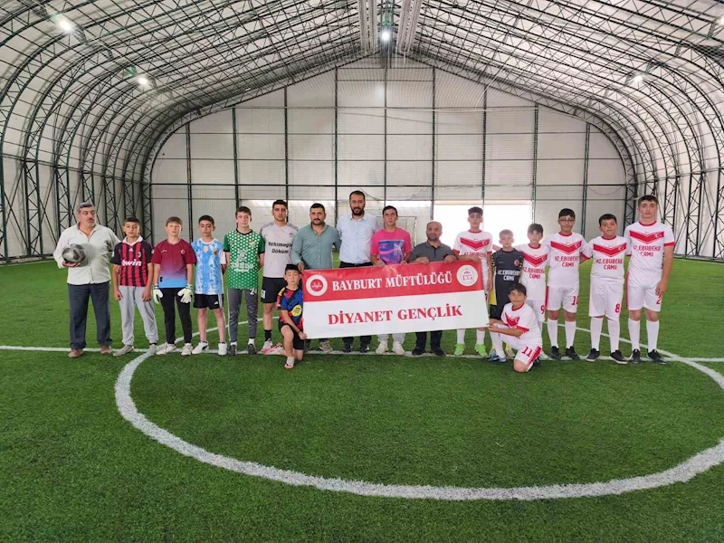 Bayburt’ta ’Yaz Kur’an Kursları Arası Futbol Turnuvası’ başladı
