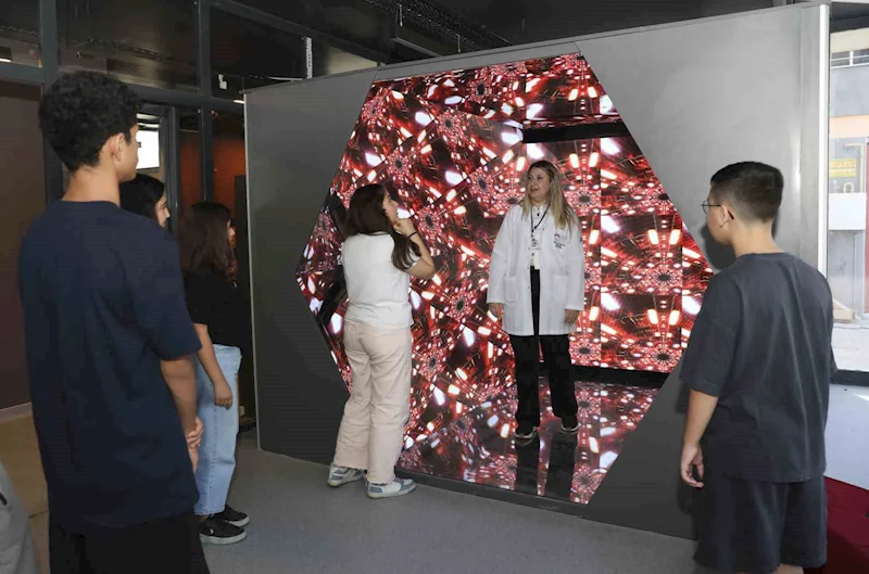 Mersin’de ’Aratos Matematik Evi’ne yoğun ilgi
