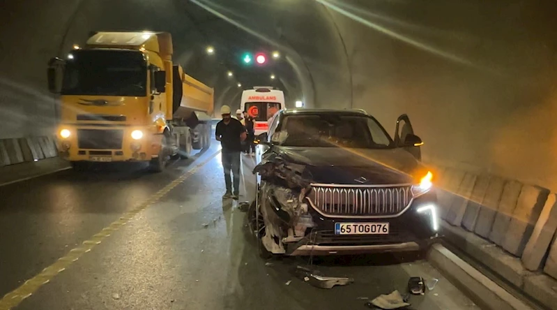 TOGG, Güzeldere Tüneli’nde kaza yaptı
