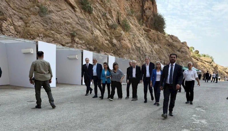 DEM heyeti, silah bırakma alanında
