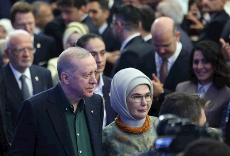 Emine Erdoğan’dan AK Parti 32. İstişare ve Değerlendirme Toplantısı’na ilişkin paylaşım
