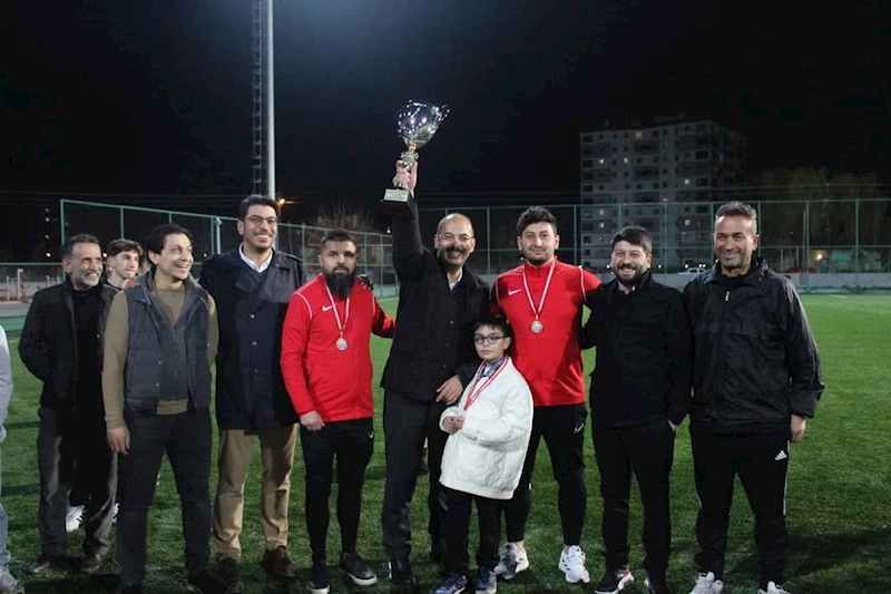 Kocasinan Şimşekspor’da Başkan Vekili Başkal görevinden ayrıldı
