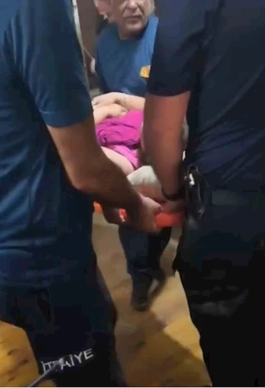 Iğdır’da dehşet: Kadın 2. kattan atıldı, zanlı firarda
