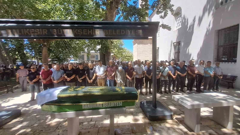 Bandırma’da trafik kazası: 1 kişi hayatını kaybetti
