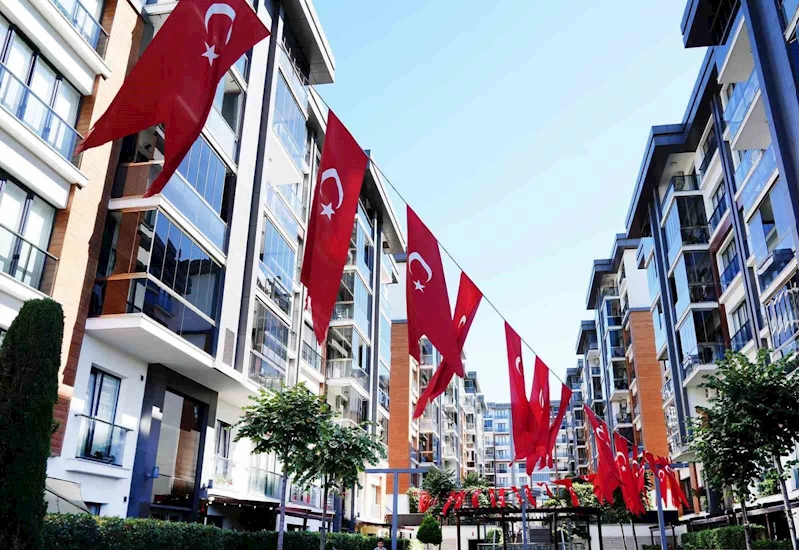 Bahçelievler Türk bayraklarıyla donatıldı
