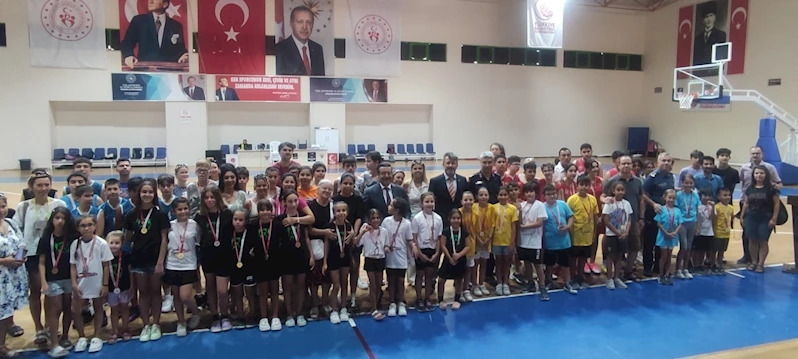 Burhaniye’ de 15 Temmuz spor yarışmaları düzenlendi
