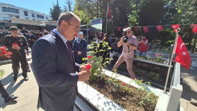 Tekirdağ’da 15 Temmuz şehidi Münür Alkan kabri başında anıldı
